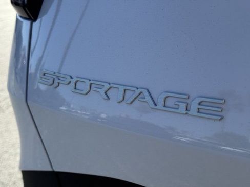 New 2026 Kia Sportage LX FWD image 10
