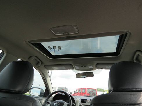 Used 2010 Toyota Corolla S FWD image 11