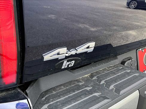 New 2025 Toyota Tundra Limited image 15