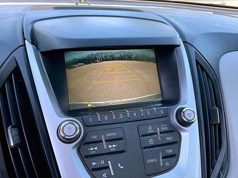 Used 2017 Chevrolet Equinox LS image 13