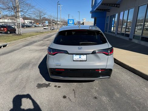New 2026 Honda HR-V EX-L image 10