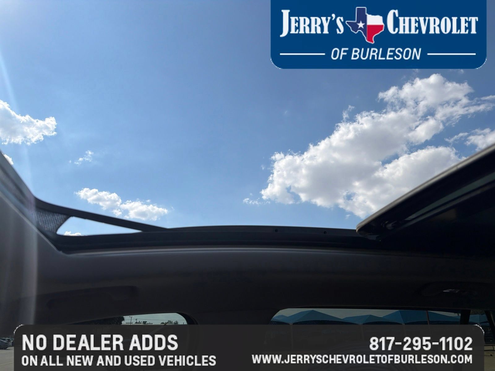 Used 2024 GMC Terrain SLE w/ Driver Convenience Package AWD/4WD image 10