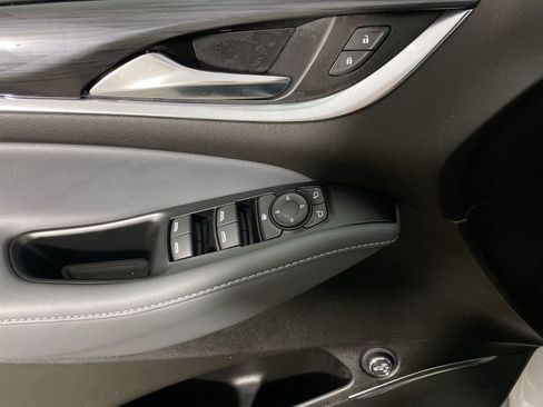 Certified 2023 Buick Enclave Essence image 13