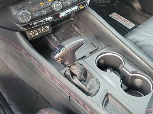 Certified 2025 Dodge Durango GT AWD/4WD image 32
