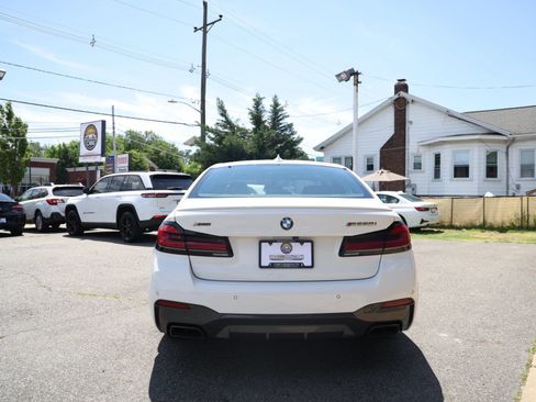 Used 2022 BMW M550i xDrive AWD/4WD image 7