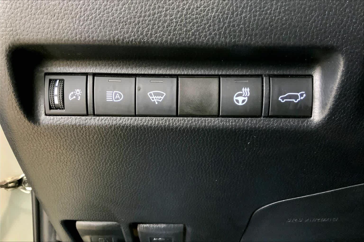Used 2019 Toyota RAV4 Adventure w/ Cold Weather Package AWD/4WD image 34