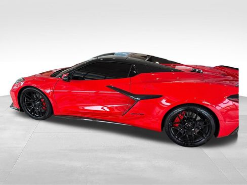 Used 2023 Chevrolet Corvette Z06 w/ Battery Protection Package RWD image 2