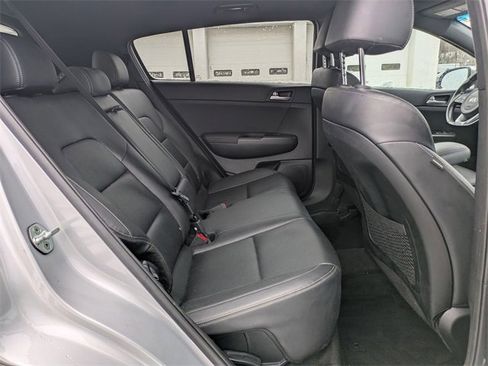 Used 2022 Kia Sportage Nightfall Edition image 21