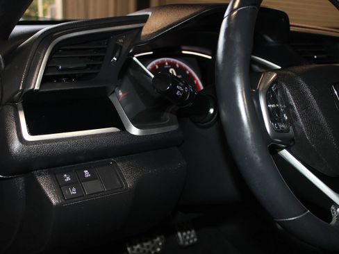 Used 2019 Honda Civic Sport image 22