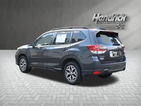 Certified 2021 Subaru Forester Premium AWD/4WD image 7