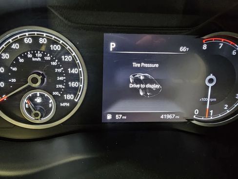 Used 2023 Genesis G70 3.3T RWD image 16