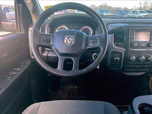 Used 2015 RAM 2500 Tradesman w/ Chrome Appearance Group image 9