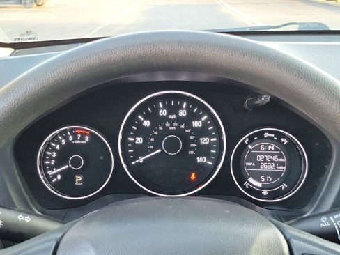 Used 2021 Honda HR-V LX image 26