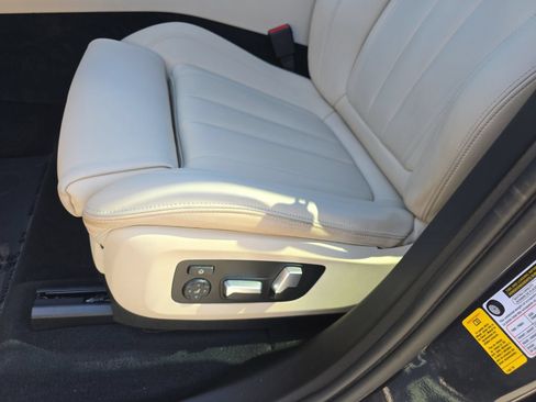 Used 2022 BMW X5 sDrive40i w/ Parking Assistance Package RWD image 34