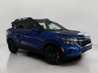 Used 2025 Kia Seltos X-Line AWD/4WD video 1