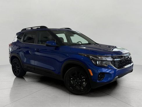 Used 2025 Kia Seltos X-Line AWD/4WD image 1