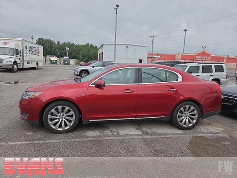 Used 2013 Lincoln MKS FWD image 2