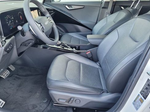 Used 2024 Kia Niro Wave w/ Wave Preserve Package FWD image 23