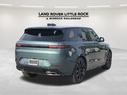 Used 2026 Land Rover Range Rover Sport Dynamic SE AWD/4WD image 2