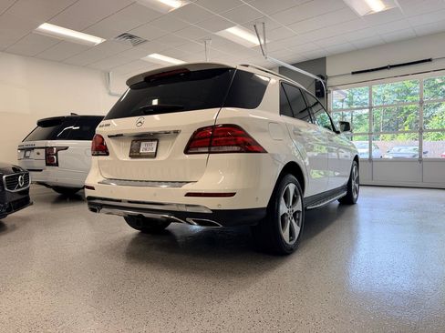Used 2018 Mercedes-Benz GLE 350 image 9