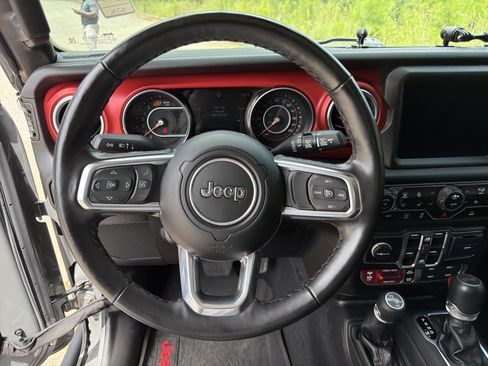 Used 2023 Jeep Wrangler Unlimited Rubicon w/ LED Lighting Group AWD/4WD image 24