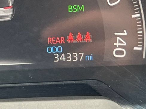 Used 2025 Toyota RAV4 XLE AWD/4WD image 5