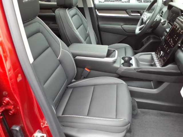 New 2027 GMC Terrain Denali w/ LPO, Floor Liner Package AWD/4WD image 24