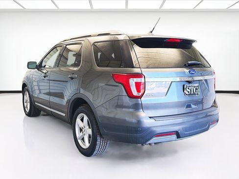 Used 2019 Ford Explorer XLT w/ Equipment Group 201A image 6