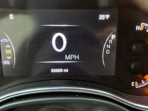 Used 2020 Jeep Grand Cherokee Altitude image 19