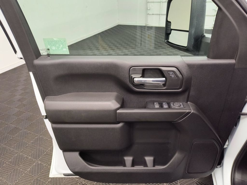 Used 2025 GMC Sierra 2500 Pro w/ Convenience Package AWD/4WD image 12
