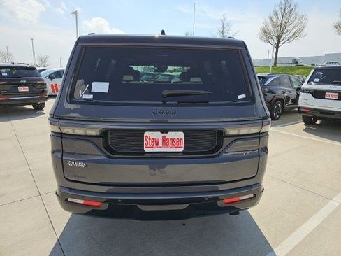 New 2026 Jeep Grand Wagoneer 4WD image 5