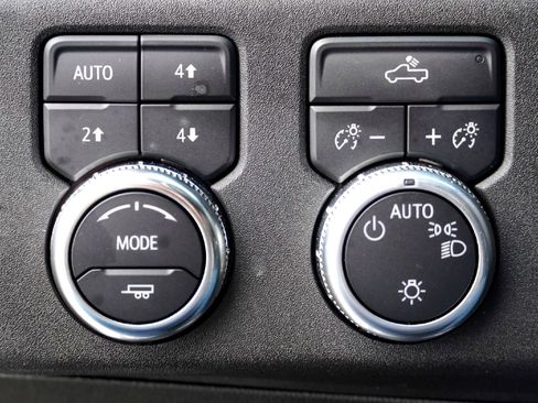 Used 2024 GMC Sierra 1500 SLE image 22