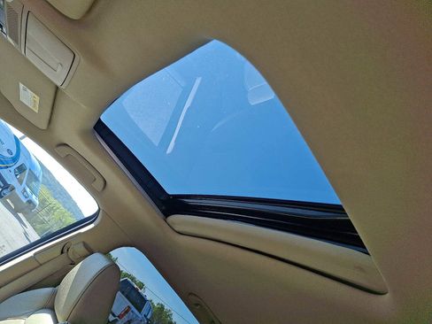 Used 2017 Acura MDX SH-AWD image 16