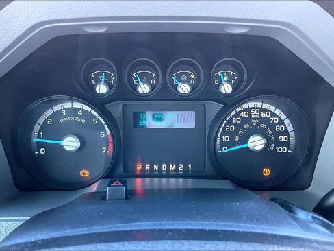 Used 2014 Ford F250 XL w/ Power Equipment Group image 22