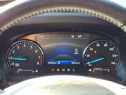Used 2023 Ford Explorer XLT w/ Equipment Group 202A AWD/4WD image 23
