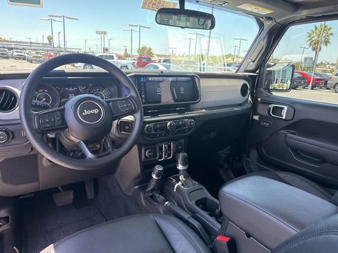 Certified 2025 Jeep Wrangler Unlimited Sport AWD/4WD image 16