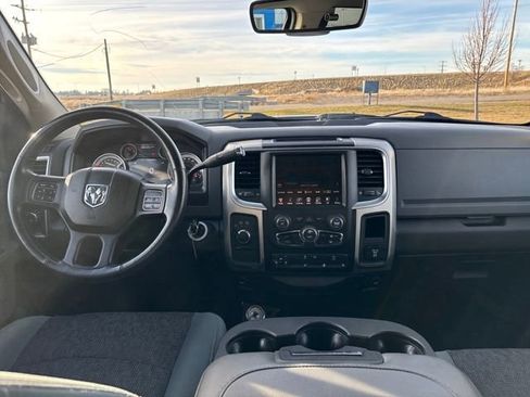 Used 2017 RAM 2500 SLT w/ Comfort Group image 12