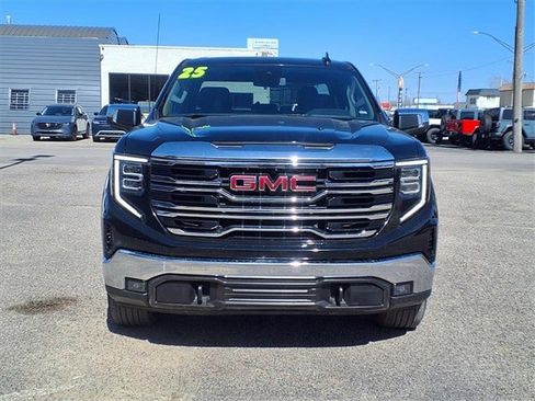 Used 2025 GMC Sierra 1500 SLT image 24