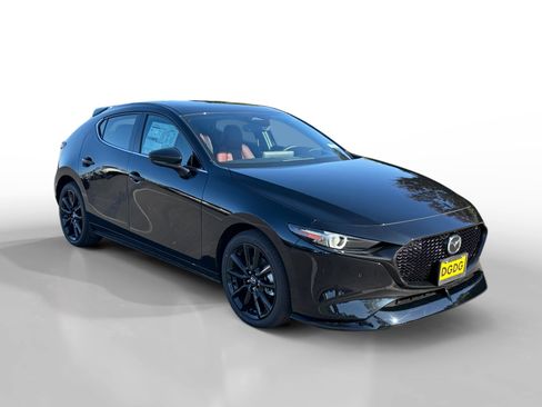 New 2026 MAZDA MAZDA3 Hatchback w/Premium Plus Pkg image 7
