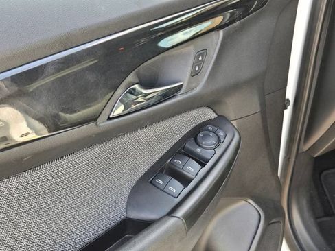 Used 2025 Chevrolet TrailBlazer LT AWD/4WD image 14