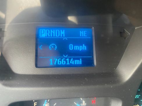 Used 2016 Ford Transit 350 XLT RWD image 12