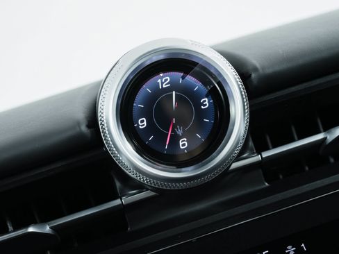 Used 2024 Maserati GranTurismo Trofeo AWD/4WD image 57