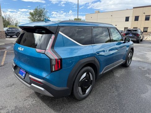 Used 2024 Kia EV9 Wind AWD/4WD image 8