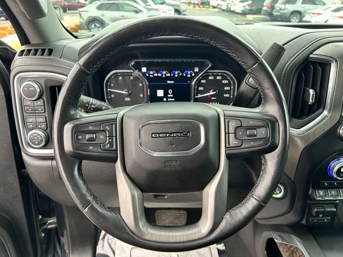 Used 2022 GMC Sierra 3500 Denali w/ Denali Ultimate Package image 12