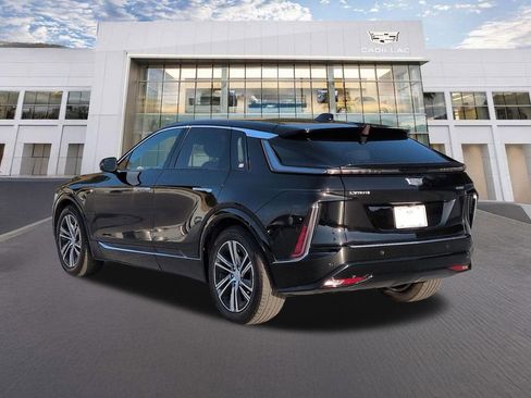 Certified 2024 Cadillac Lyriq Luxury RWD image 7