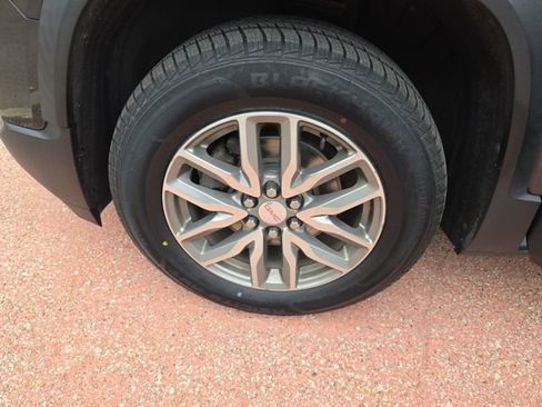 Used 2017 GMC Acadia SLE FWD image 24