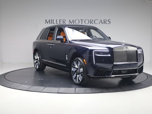 New 2026 Rolls-Royce Cullinan AWD/4WD image 7