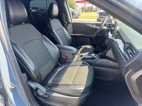 Used 2024 Ford Escape ST-Line w/ Tech Pack #1 FWD image 12