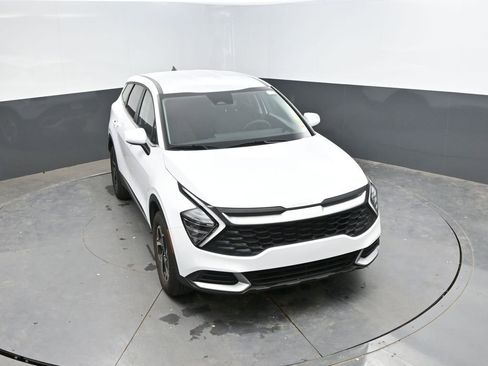 Used 2025 Kia Sportage LX AWD/4WD image 13
