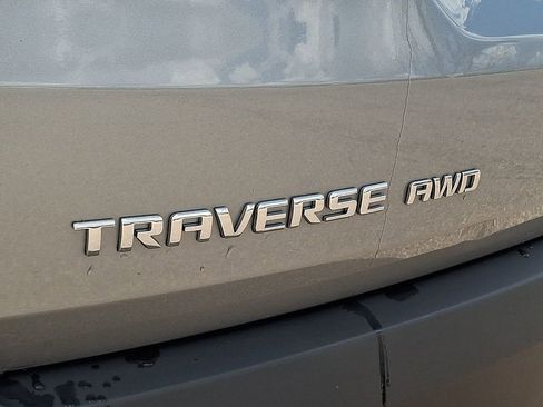 Used 2023 Chevrolet Traverse LT AWD/4WD image 31